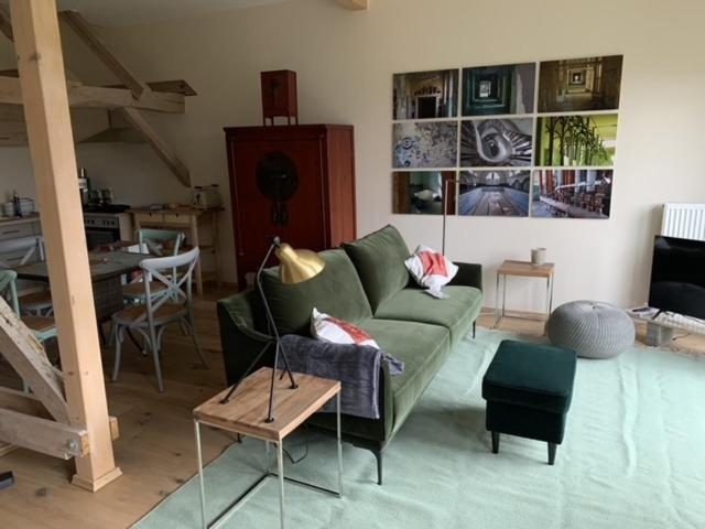 Kranichhof - Studio, Loft & Atelier زوسين المظهر الخارجي الصورة